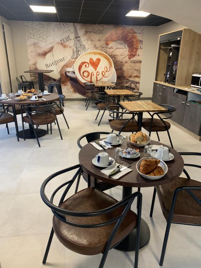 Le Relais Du Velors Otel Beaumont-en-Véron Dış mekan fotoğraf